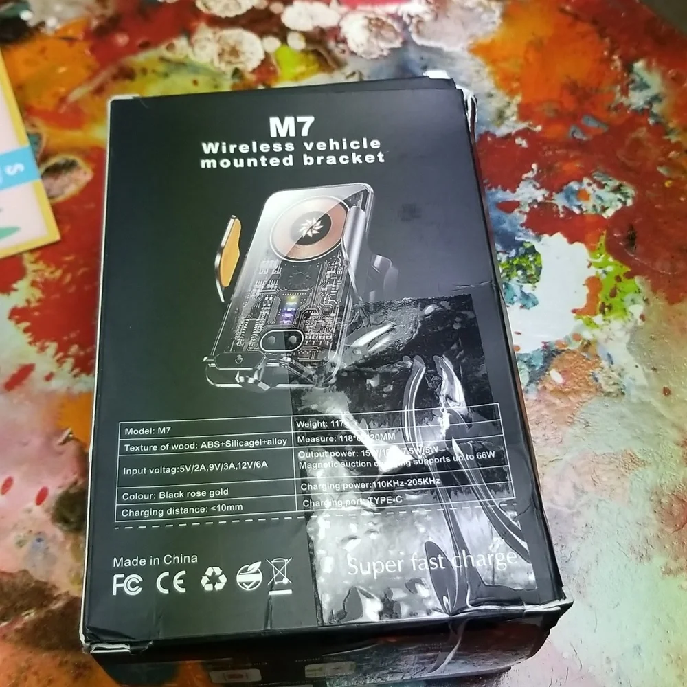 M7 Wireless vehicle mounted bracket